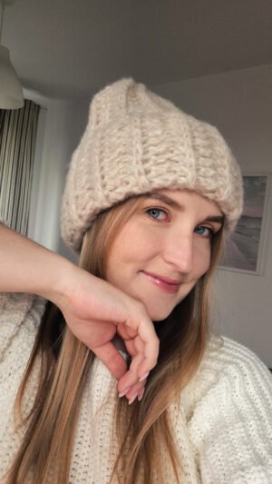 Fluffy Beanie - beż
